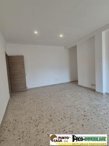 Palermo, Via Grisanti affittasi ampio 2 vani ristrutturato - Foto 14