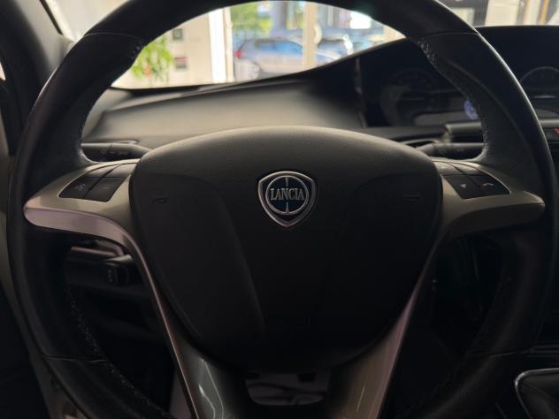 Lancia Ypsilon 1.2 GPL Ecochic Platinum Iper Full - Foto 10