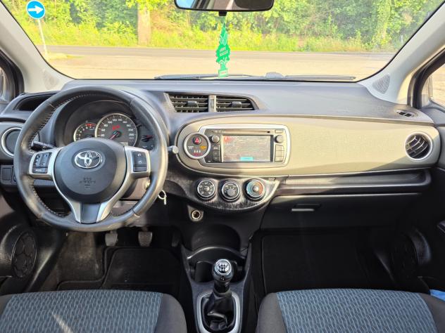 Toyota Yaris 1.0 5 porte Lounge CV-69 E5B Manuale NEO - Foto 7