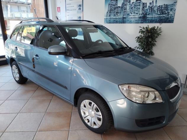 Skoda Fabia 1.4 16V 86CV Station Wagon - Foto 4