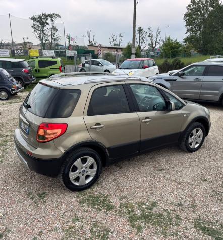 Fiat Sedici 1.6 16V 4x4 Emotion GPL - Foto 9