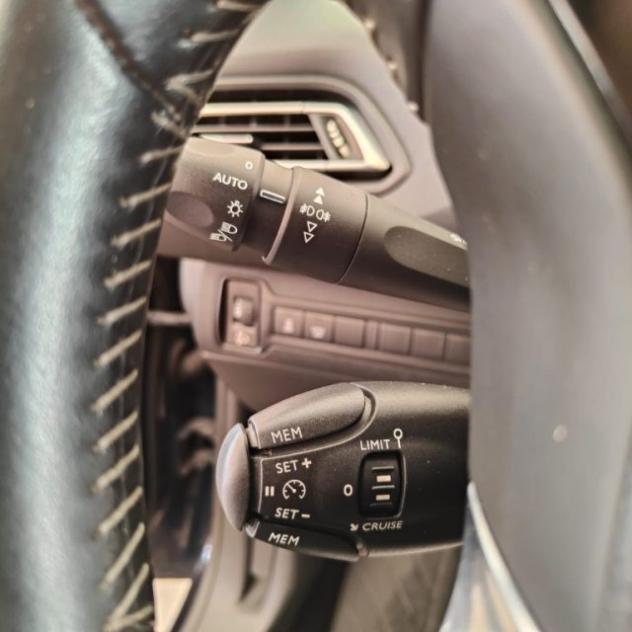 PEUGEOT 308 SW 1.6 e-HDi 115cv S&S Active rif. 24018874 - Foto 10