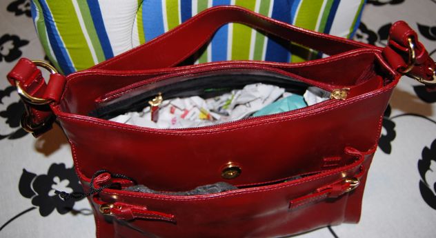Borsa rossa , Carpisia mai usata, pari al nuovo - Foto 3
