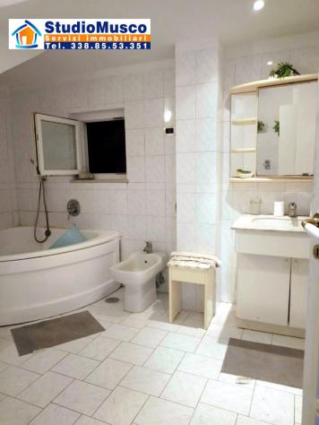 StudioMusco vende a Capri, su via Marina Grande, appartamento su due livelli. - Foto 7