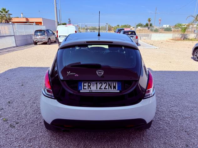 Lancia Ypsilon 1.2 69 CV 5 porte Gold - Foto 5
