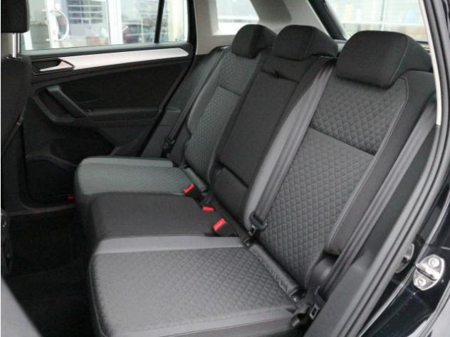Volkswagen Tiguan 2.0 TDI DSG BUSINESS VIRTUAL COCK NAVI PRO PDC 17 - Foto 8