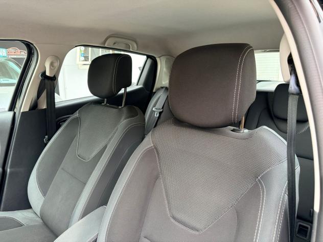 RENAULT CLIO 1.5 DCI 75CV 2018 - Foto 6