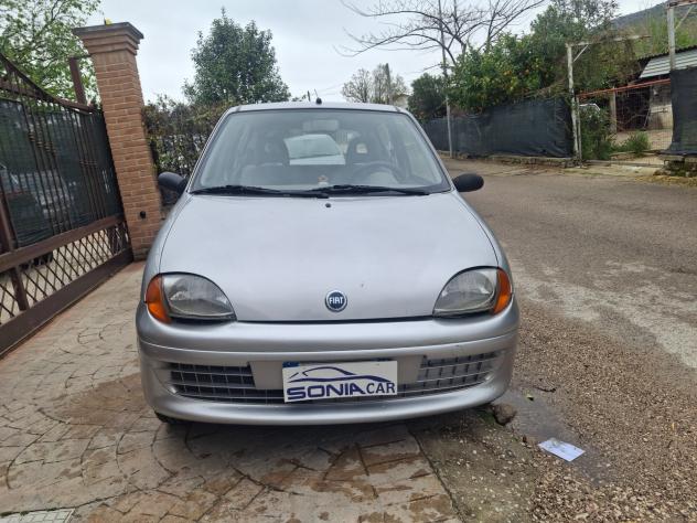 Fiat 600 1.1 Class idroguida e aria condizionata neopatentati - Foto 2