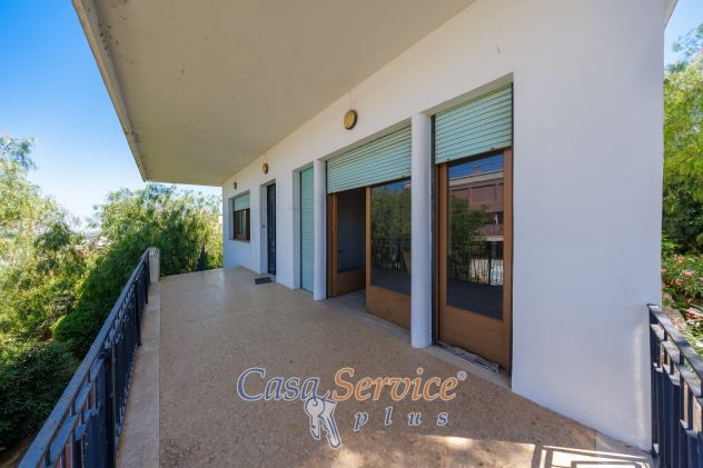 Villa con ampi spazi esterni