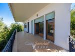 Villa con ampi spazi esterni