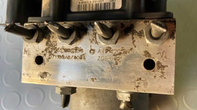 Centralina ABS Smart ForTwo 1.0 W451 del 2008 (A4514200875) - Foto 3