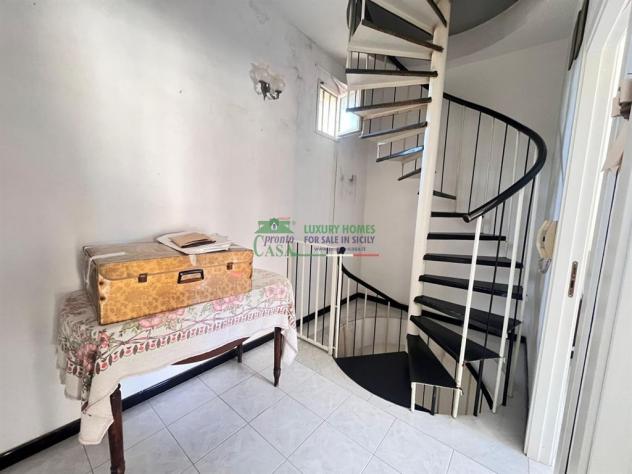 Rif: 2707 Soluzione indipendente su tre livelli con terrazza nel cuore di Comiso - Foto 6