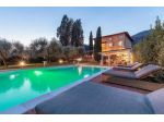 Villa in vendita a Maggiano - Lucca 750 mq  Rif: 1406569