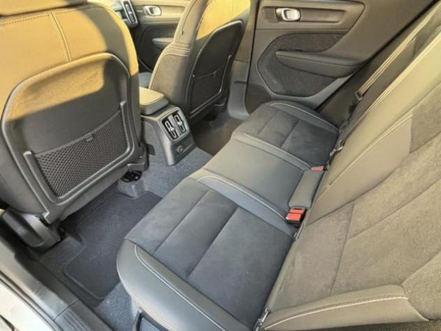 VOLVO XC40 MOD: 536 RECHARGE PLUS DARK T4 AUT rif. 20040188 - Foto 2