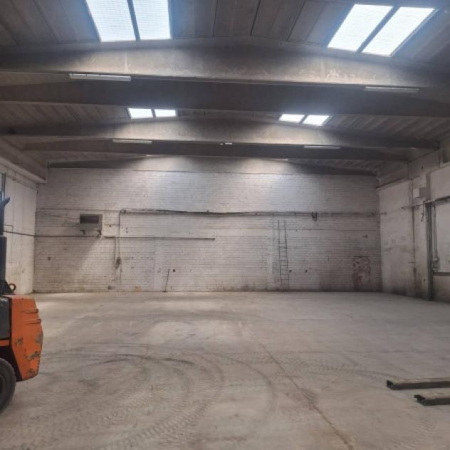 Immobile di 460 m² con 1 locale in affitto a Maranello - Foto 10