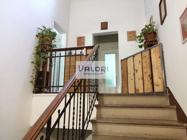 VILLA DI PRESTIGIO TOTALMENTE INDIPENDENTE CON DETTAGLI IN STILE LIBERTY - Foto 13