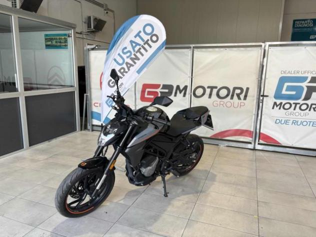 CF MOTO 300NK black rif. 23944607 - Foto 2