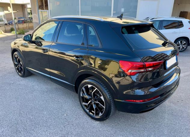 Audi Q3 35 TDI S tronic Business Advanced - Foto 4