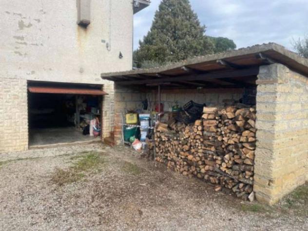 Immobile in asta di 280 m² con più di 5 locali e box auto in vendita a Castiglione del Lago - Foto 7