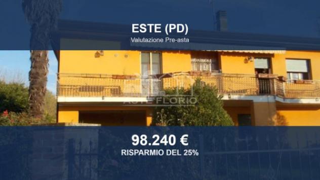 Immobile in asta di 174 m² con più di 5 locali e box auto in vendita a Este