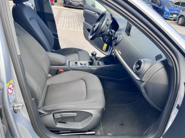 Audi A3 30 TDI Admired S-Line - Foto 6