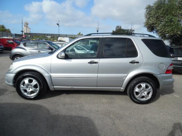 Mercedes-benz ML 320 CAT 224 CV - Foto 4
