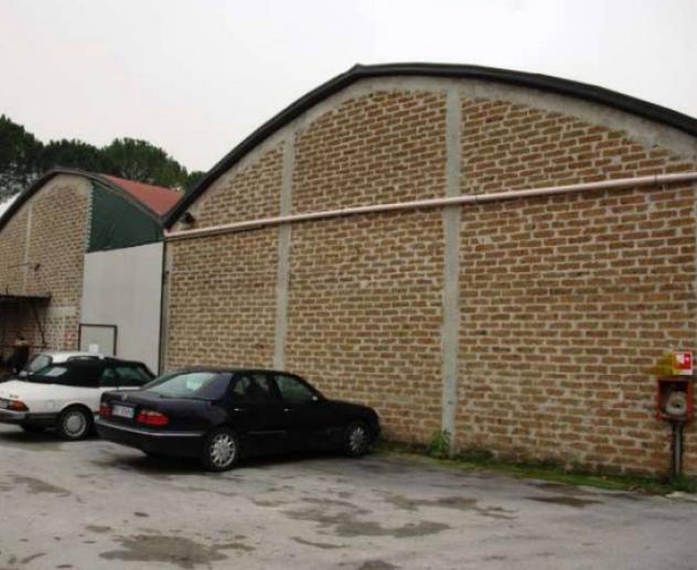 Immobile in asta di 610 m² con più di 5 locali in vendita a Campello sul Clitunno