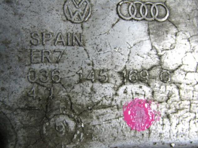 036145169G SUPPORTO ALTERNATORE MOTORE VOLKSWAGEN POLO 1.4 B 63KW 5M 5P (2011) RICAMBIO USATO - Foto 2