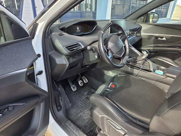 Peugeot 5008 BlueHDi 130 S&S GT Line - Foto 6