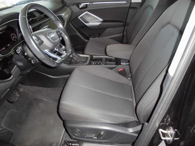 Audi Q3 35 TDI S tronic Business Advanced - Foto 7