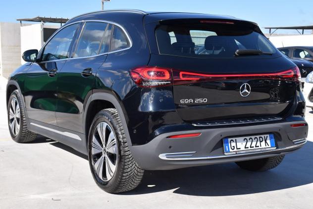 Mercedes-Benz EQA EQA 250 SPORT *LUCI AMBIENTE* - Foto 6