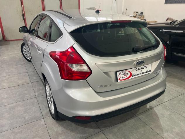 Ford Focus 1.6 116 CV - TITANIUM - 2014 - Foto 2