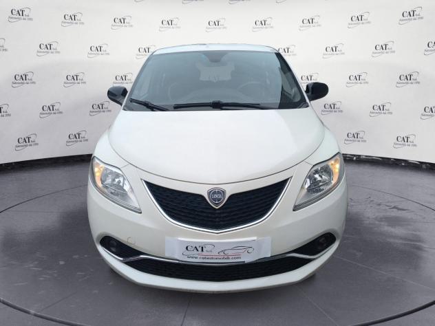 Lancia Ypsilon 1.2 Gold - Foto 2