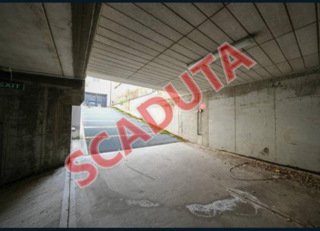 Immobile in asta di 18 m², box auto in vendita a Arluno
