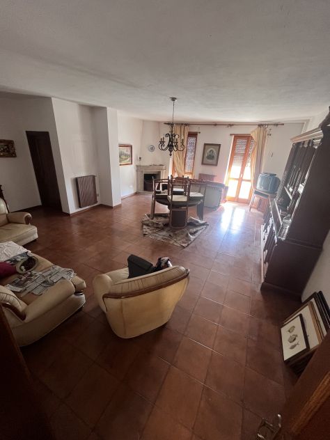 Ampio appartamento 160 mq con mansarda – Calangianus - Foto 2