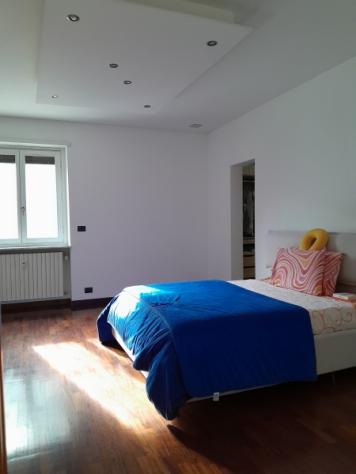 VENDESI PARTICOLARE LUMINOSO ALLOGGIO IN ZONA PARELLA - Foto 9
