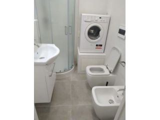 TIBURTINA CASAL BRUCIATO MONOLOCALE ARREDATO CON BALCONE