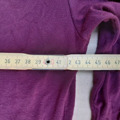 Due t-shirt taglia M più omaggio - Foto 2