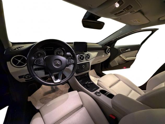 Mercedes-Benz GLA GLA 200 d Automatic Premium PRONTA CONSEGNA COMPRESO PASSAGGIO - Foto 8