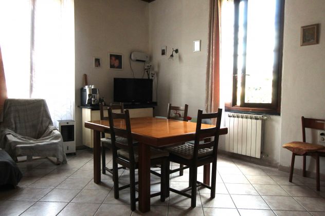 SULBIATE-Porzione di bifamiliare per una o due famiglie - Foto 5
