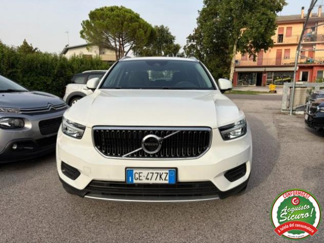 VOLVO XC40 T2 Geartronic Momentum rif. 24051306 - Foto 3