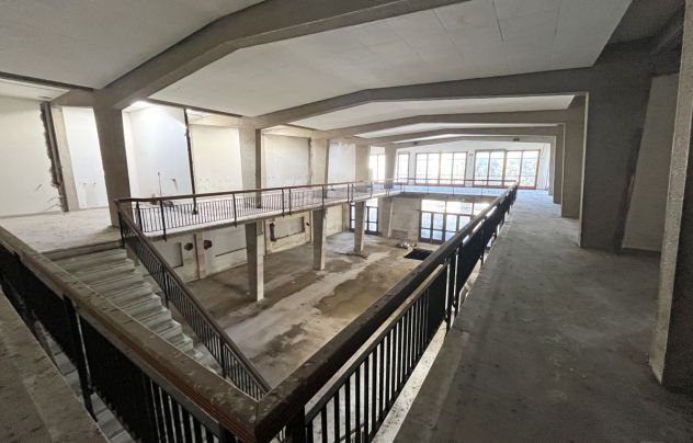 Edificio polifunzionale nel pieno centro urbano di Cecina - Foto 15