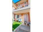 VILLA A SCHIERA di 5 vani e di 110 mq (ALTOPASCIO) rif. 3584