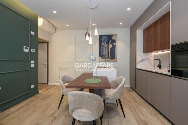 Elegante ATTICO Trilocale all'ultimo piano con ascensore! - Foto 4
