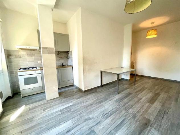 Bilocale panoramico completamente ristrutturato, subito disponibile + cantina e balconata - Foto 8
