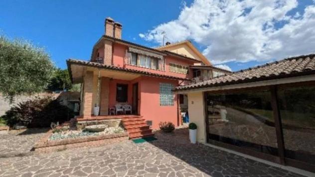 Immobile in asta di 228 m² con più di 5 locali e box auto in vendita a Mondolfo - Foto 2