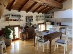 Casa indipendente di 500 m² con 5 locali e box auto in vendita a Rio Saliceto