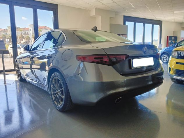 ALFA ROMEO GIULIA 2.2 CV 150 CAMBIO MANUALE - Foto 4