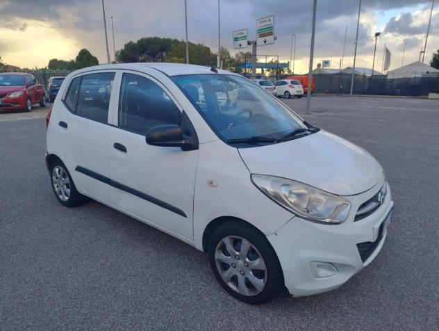 HYUNDAI i10 1.1 12V Active - Foto 3
