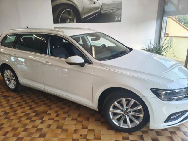 VOLKSWAGEN Passat Variant 2020 CC 2.0 AUT 150 CV ADAS rif. 24097770 - Foto 3
